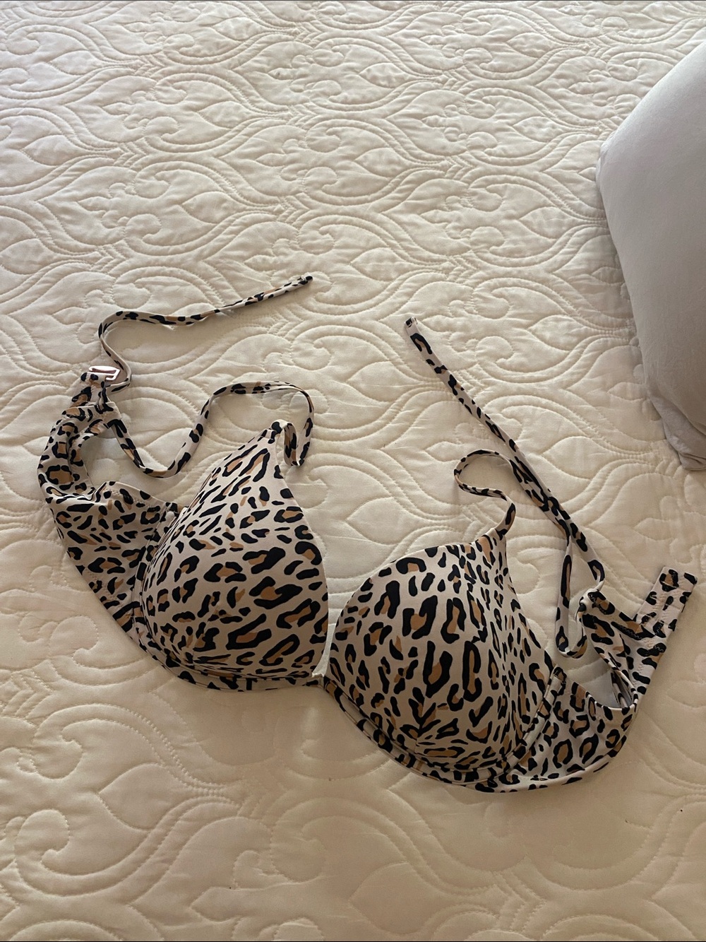 Shade & Shore Leopard-Print Swim Bra - Beige & Black